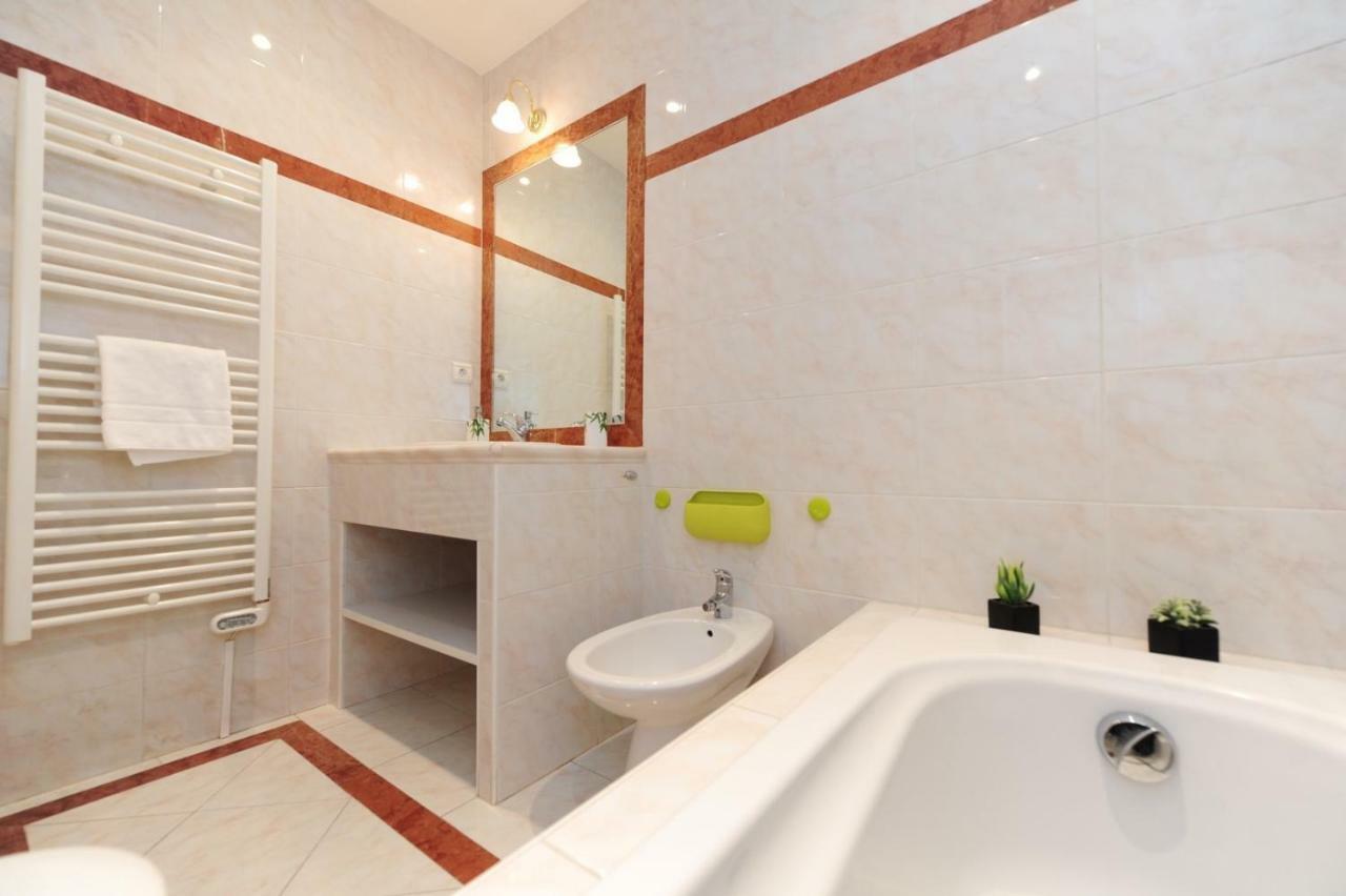 Le Savoy Palace - Five Stars Holiday House Ница Екстериор снимка